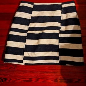 Loft size 10 navy/white skirt